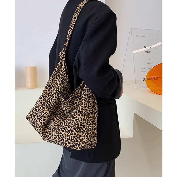 ヒョウ柄ショルダーバッグ 豹柄 レオパード柄[品番：NETW0002010