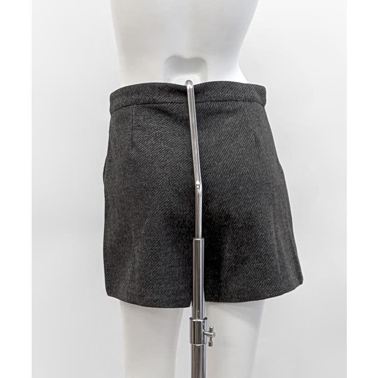 ハイウエストショートパンツ タック入り ショート丈[品番：NETW0002120
