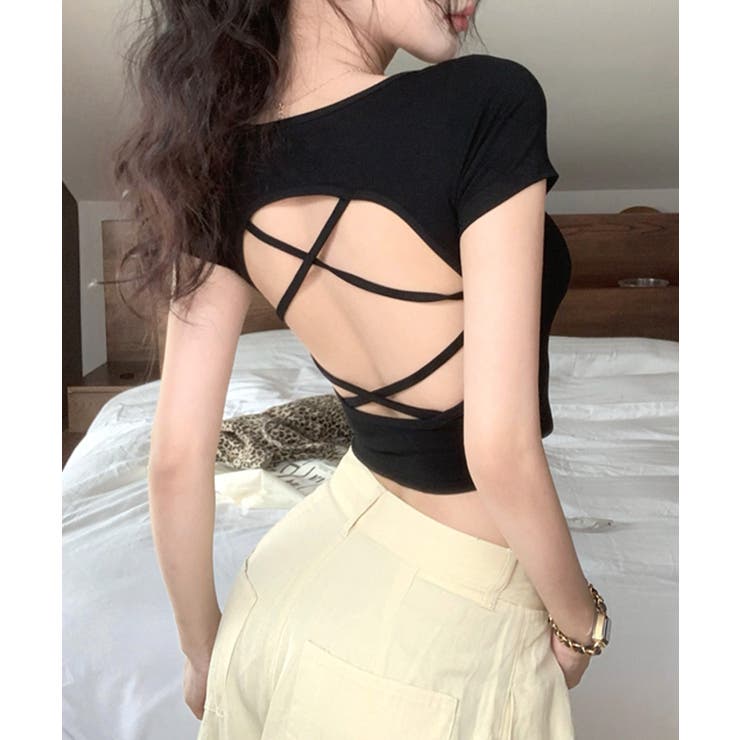 ブラック | バックオープンスクエアネックTシャツ パッド付き カップ付き | Riff