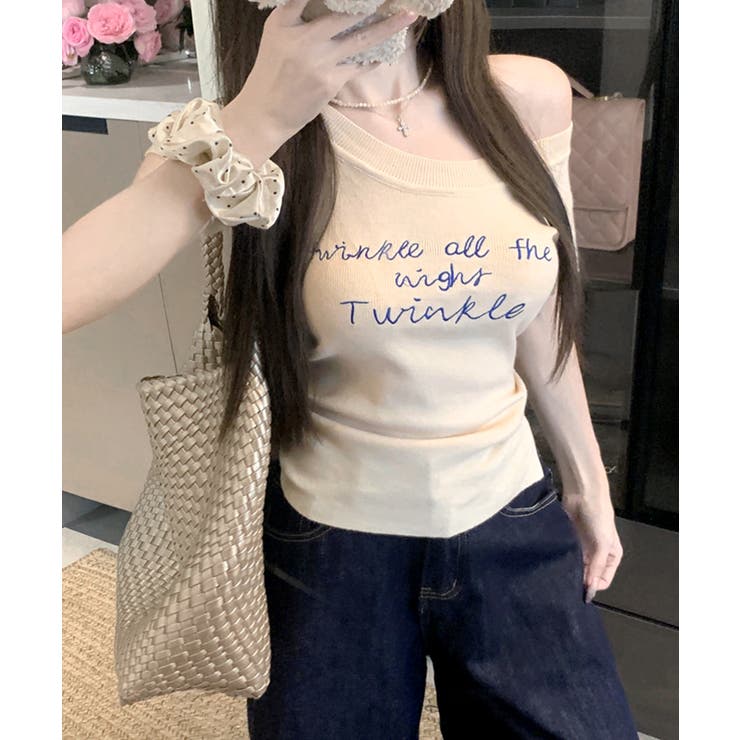 クリーム | ワンショルダーサイドスリットロゴトップス イレギュラーヘム Tシャツ | Riff