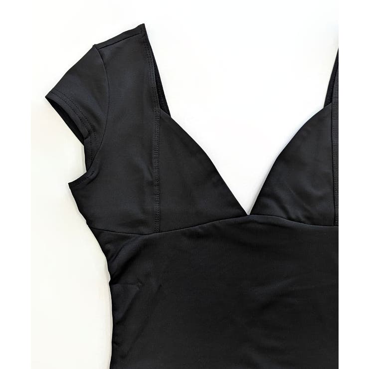 深Vネック半袖トップス ショート丈 クロップド丈 | Riff | 詳細画像16 