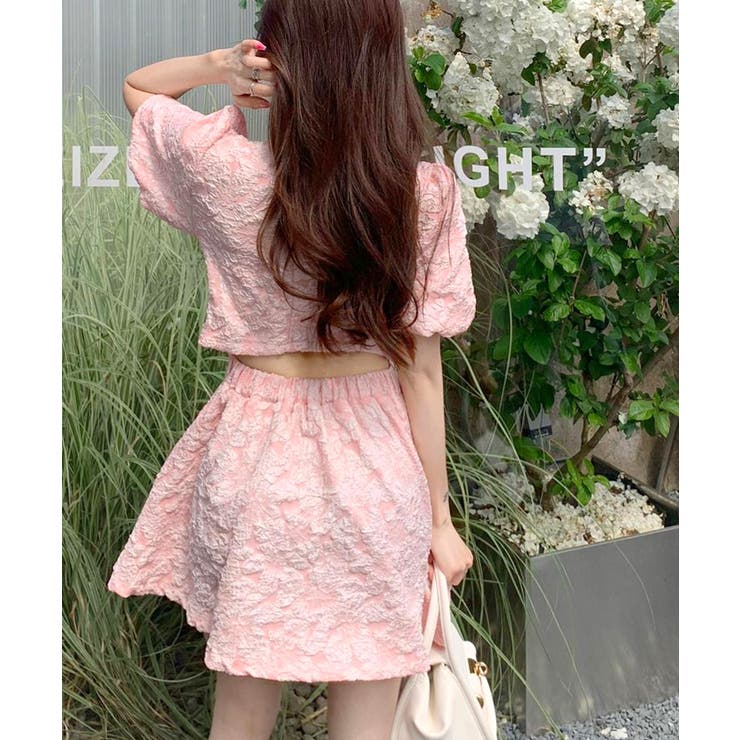 バックオープン花柄エンボスミニワンピース ウエスト見せ ジャガード | Riff | 詳細画像18 