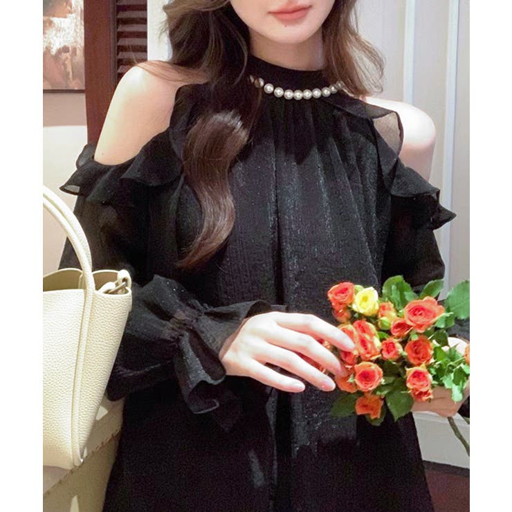 パールネックオープンショルダーシフォンブラウス フリル 肩開き | Riff | 詳細画像2 