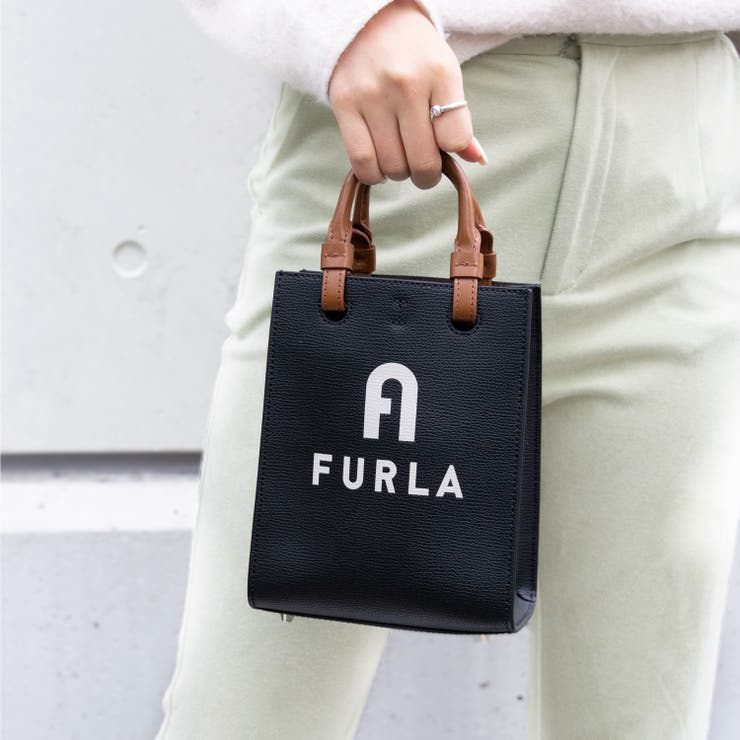 FURLA キャンバストートバッグ　ビジネスバッグ中の汚れもありません