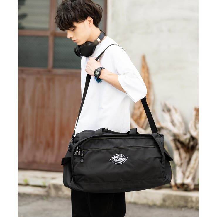 VANS ボストンバッグ 黒 フロントポケット付き（海外旅行に持っ