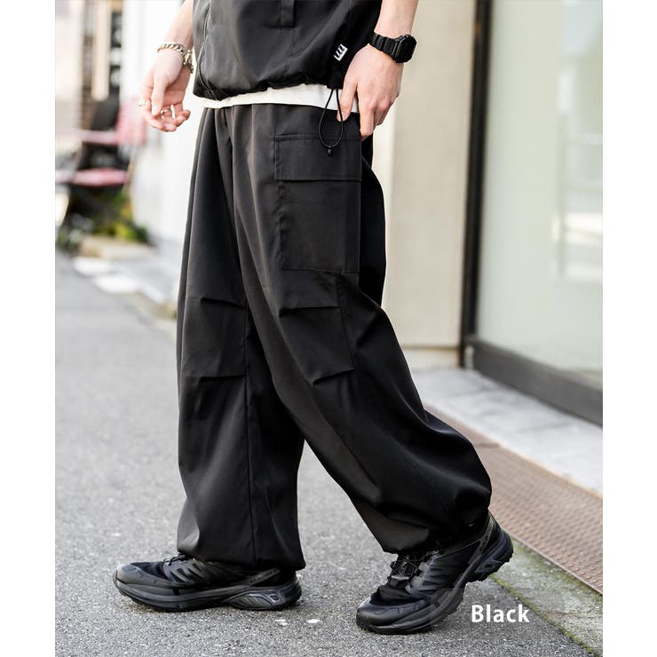 値下げします！is-ness「NU 動か WIDE 6PK PANTS カーゴパンツ」