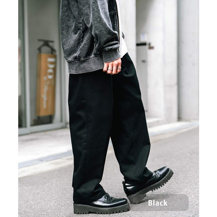 ブラック