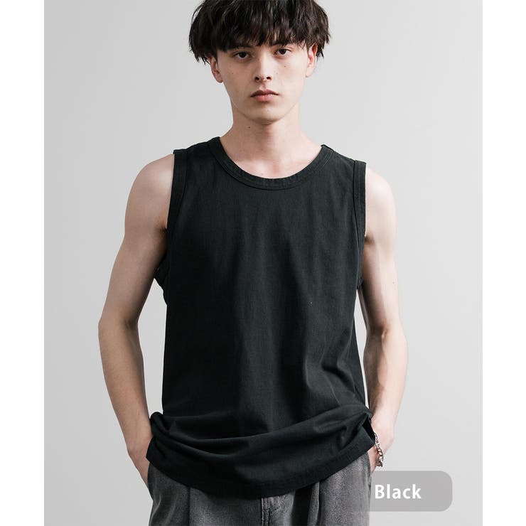 ブラック