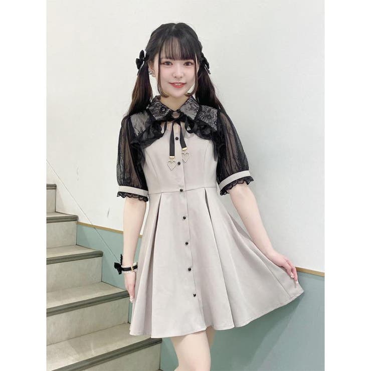 ファミリア☆可愛らしいおリボンチャーム☆シンデレラスタイルの定番ワンピース☆90 ロジータ ROJITA ハートチャーム付きレースラッフルワンピース