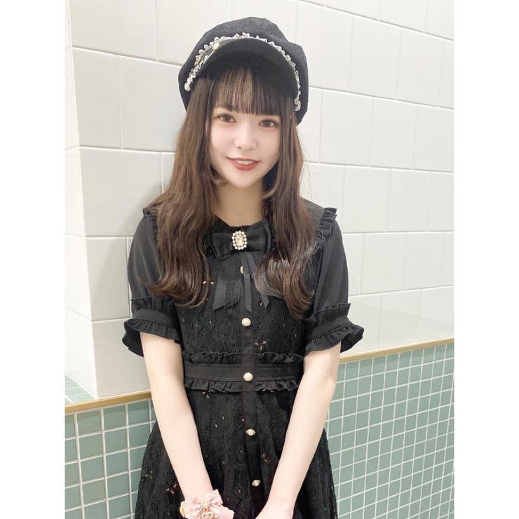ビジュブローチ付き総レース半袖ワンピース[品番：RJTW0001125