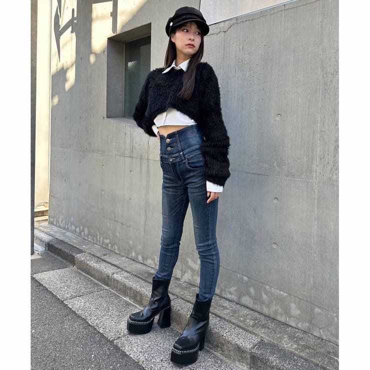 NICENICE MOMENT/ナイスナイスモーメント】SQUARE NECK SHELL