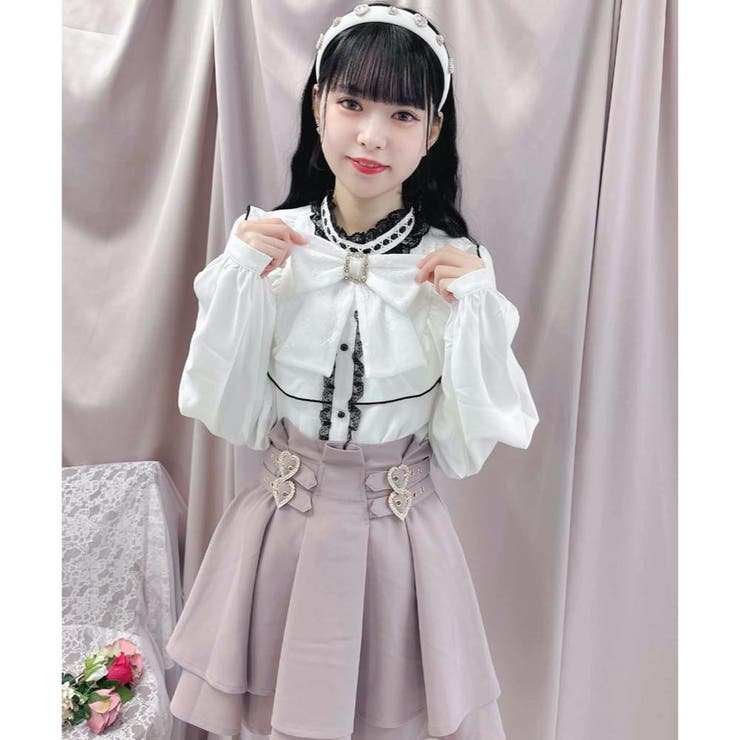 ROJITA（ロジータ）の「ヨーク切り替ボリュームフリルブラウス