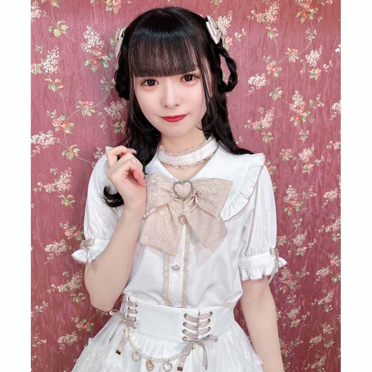 ROJITA - 新品　ROJITA ロジータ　パール肩紐オフショルフェザーブラウス  袖リボン ROJITA（ロジータ）の「パール肩紐オフショルフェザーブラウス