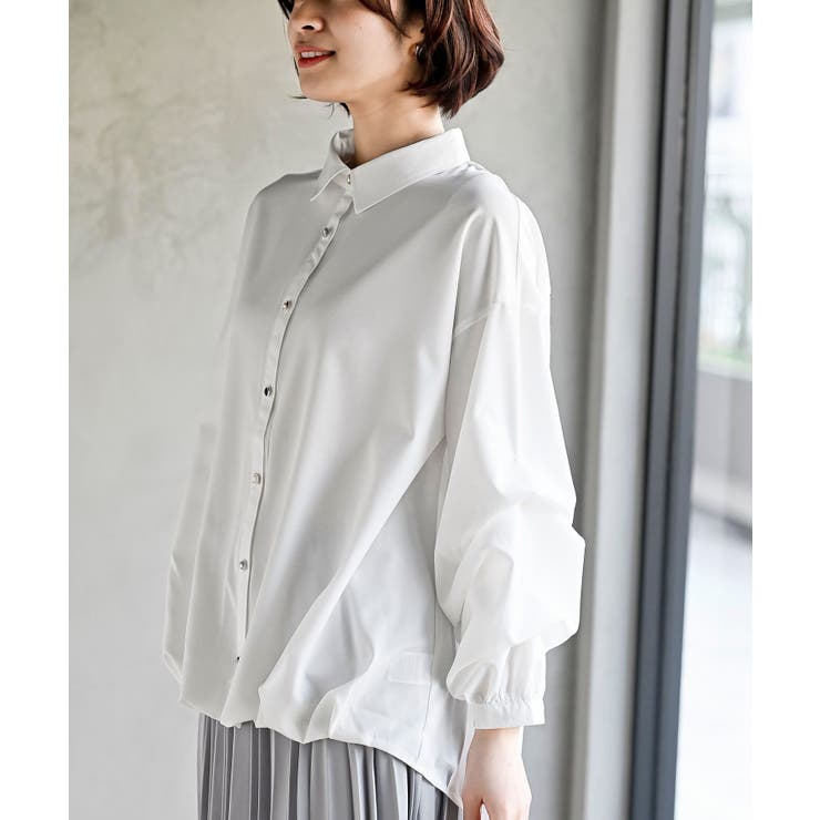 オフホワイト | 変形スリーブ裾タック多釦ブラウス | rps