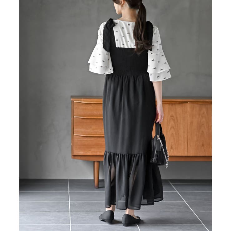 新品タグ付き エスカーダ 総柄 ウエストリボン ストレッチ ワンピース シフォンチェック柄シャーリング肩リボンワンピース[品番