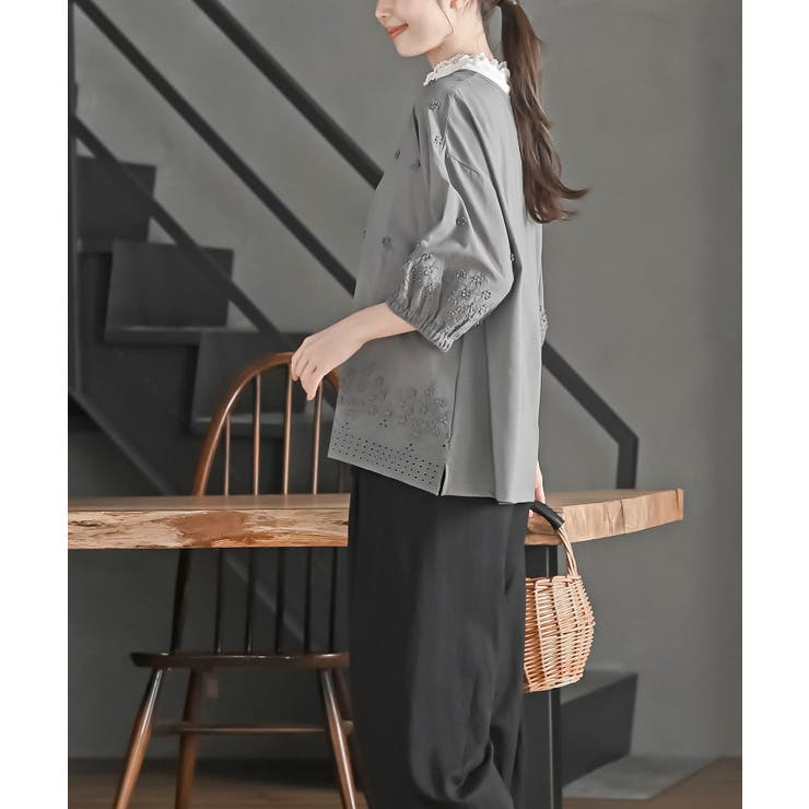 極美品ジュビリーラビット刺繍ブラウス セール】 CUT ドビー ドット柄 刺繍ブラウス （シャツ・ブラウス