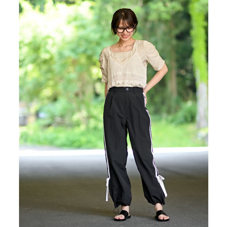 値下げ・BADBLOOD・サイドライン・ナイロンパンツ試着のみ 値下げ・BADBLOOD・サイドライン・ナイロンパンツ試着のみ