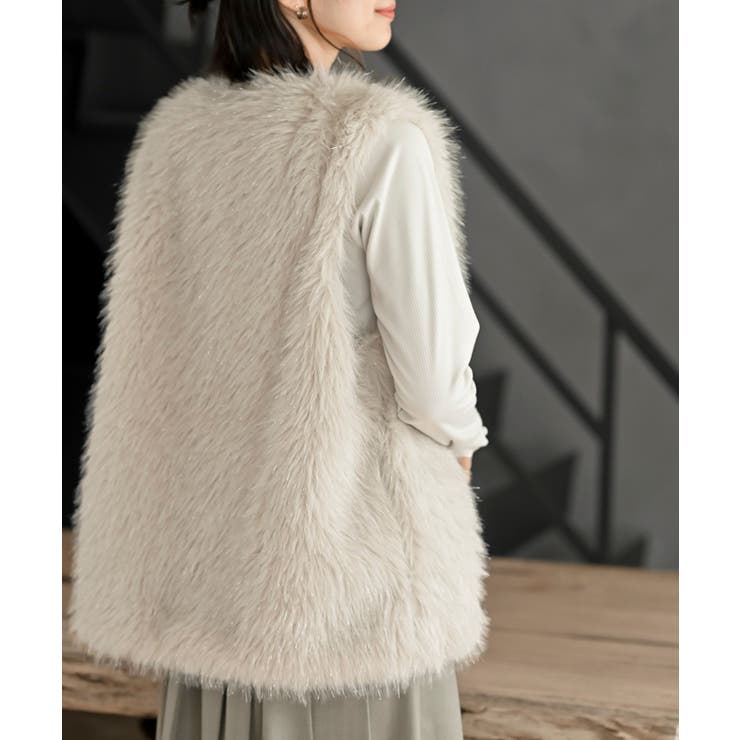 ラメ入りフェイクファーベスト[品番：RPSW0003950]｜rps（アール