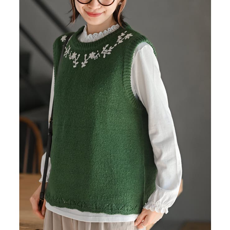 グリーン | ハンド刺繍裾スカラップニットベスト | rps