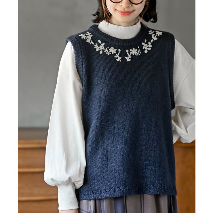 ブルー | ハンド刺繍裾スカラップニットベスト | rps