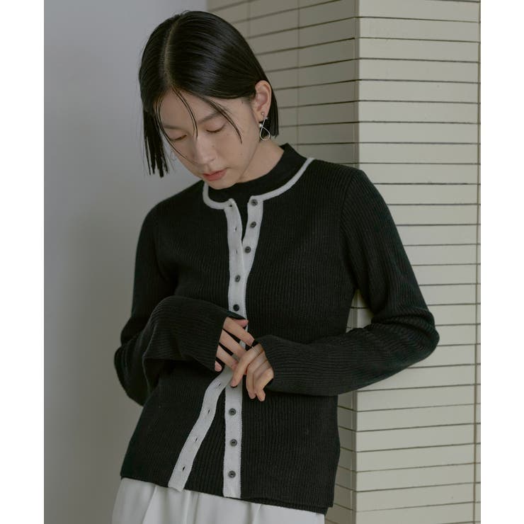 ブラック×オフ(BLZ) | ボタンデザインカーデレイヤードニット | RUIRUE BOUTIQUE