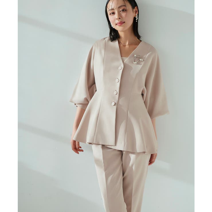 ピンクベージュ(PBE) | ノーカラードルマンスリーブペプラムパンツスーツ | RUIRUE BOUTIQUE