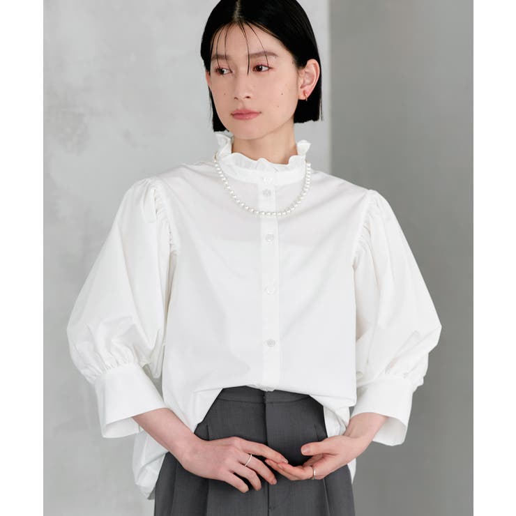 ホワイト(WH) | 洗える フリルスタンドカラー・オーバーブラウス | RUIRUE BOUTIQUE