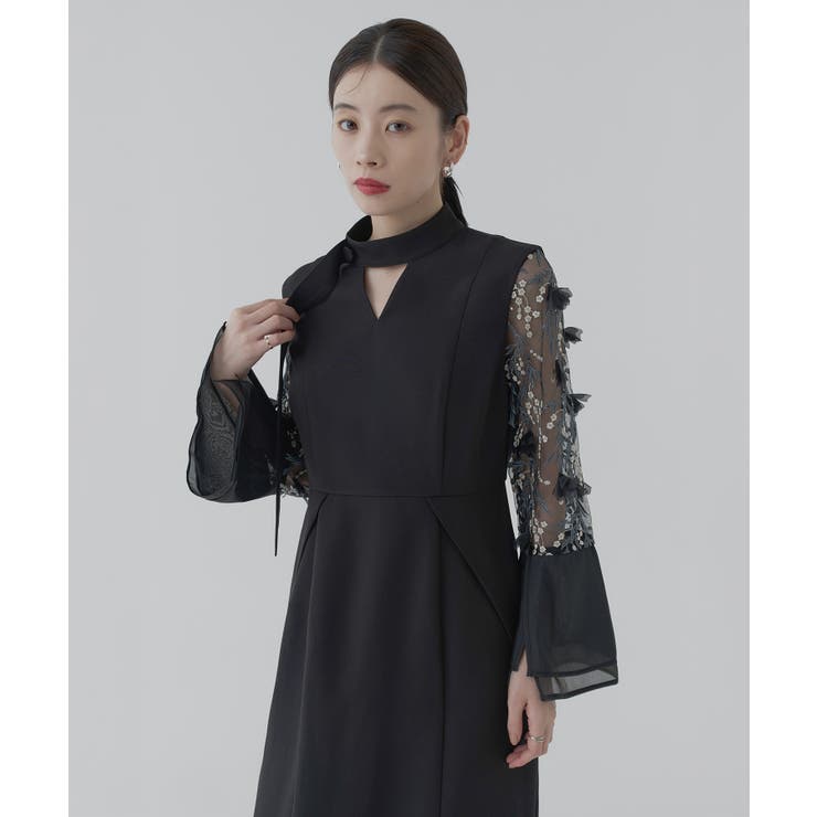 ブラック(BL) | フラワーモチーフスリーブIラインワンピースドレス | RUIRUE BOUTIQUE