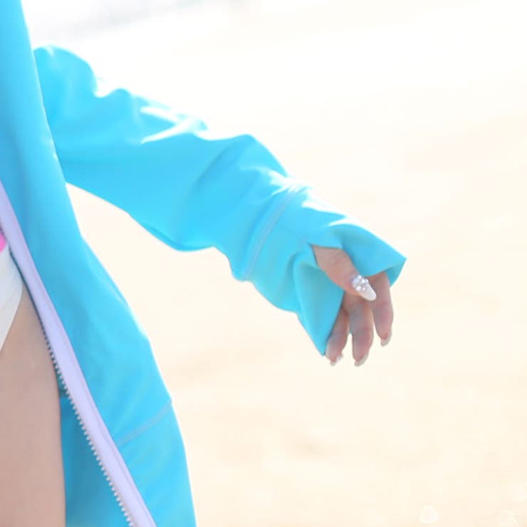 男女OK！ラッシュガードメンズラッシュガードレディースラッシュガードUVカットラッシュパーカーフード付指穴付無地
