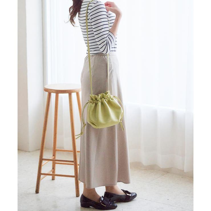 イエローグリーン | レザーシンプル巾着バッグ | Samantha Thavasa Petit Choice