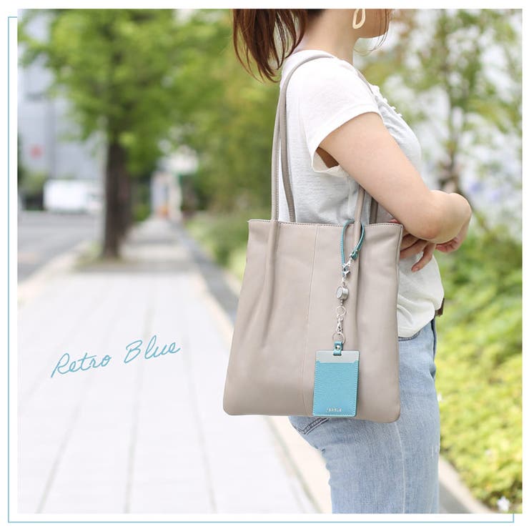 パスケース リール付き 革 | sankyo shokai  | 詳細画像2 