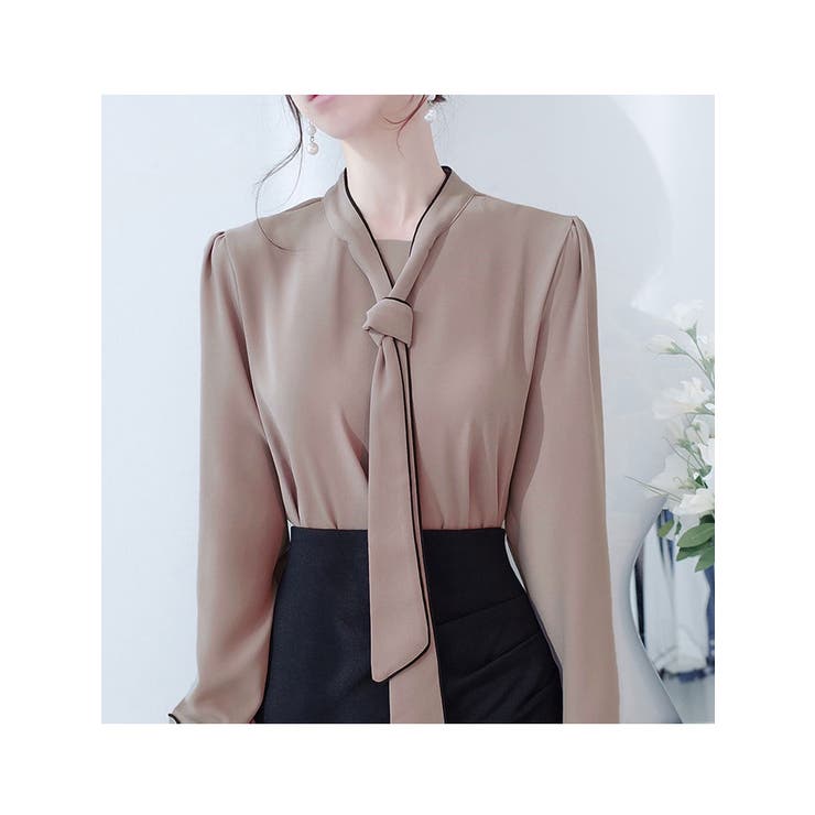 モカ | ボウタイ付きブラウス 全3色 春秋冬 | VIVID LADY