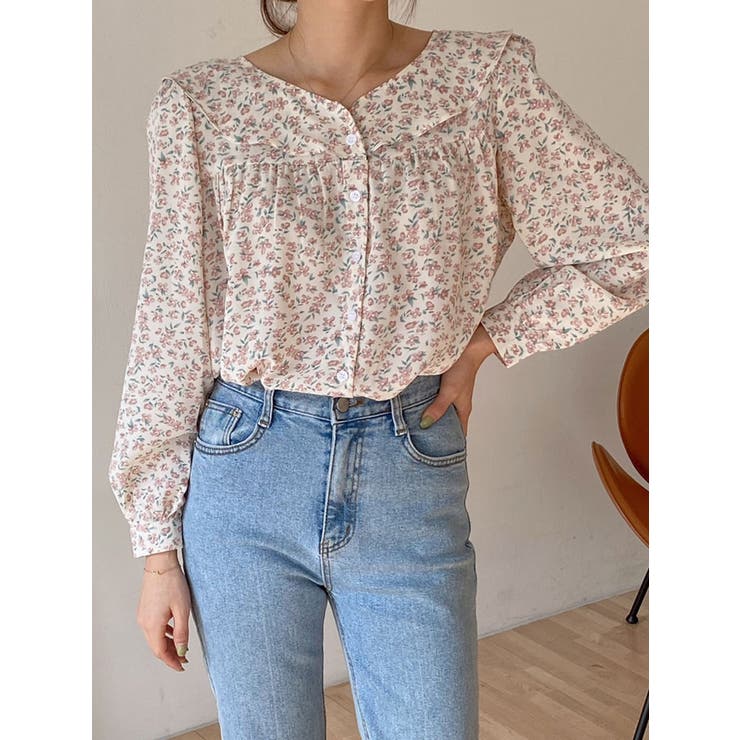 春が感じられる小花柄フリルブラウス 長袖 フラワー柄 ブラウス ブランド品
