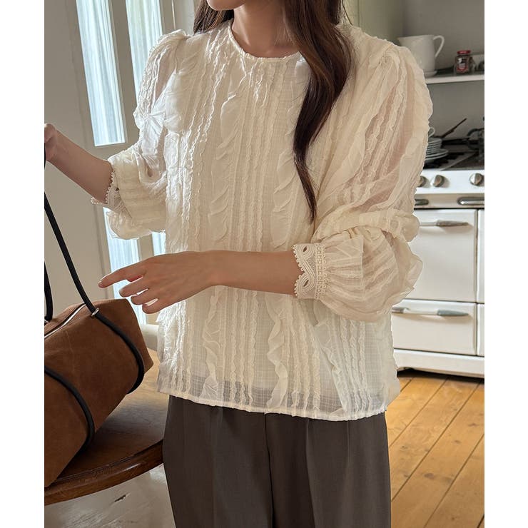 ホワイト | 縦フリル プルオーバーブラウス | VIVID LADY