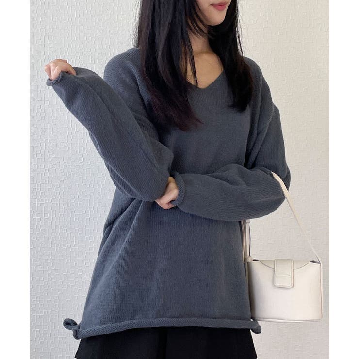 裾のくるっとしたデザインがかわいいVネックニットプルオーバー ニット