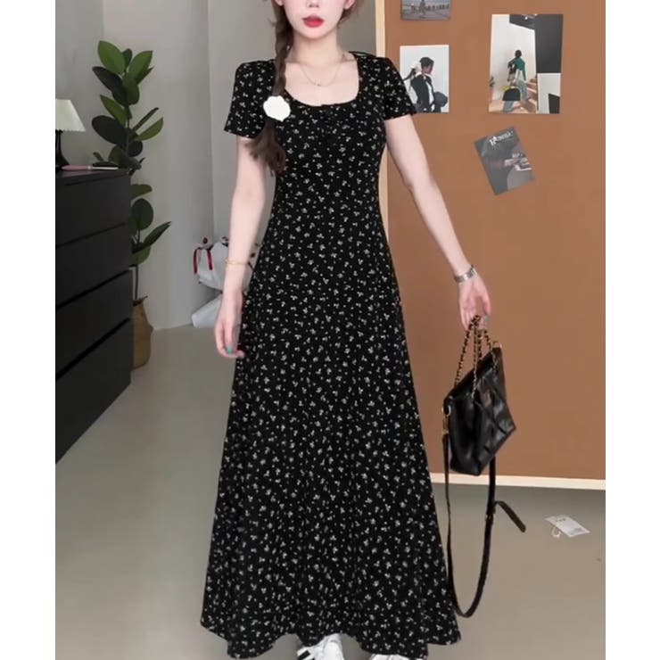 ブラック