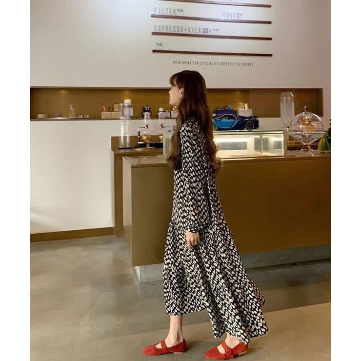 長袖ドット柄ロングワンピース ロングワンピース 長袖 ドット柄[品番：KH000014110]｜VIVID LADY
