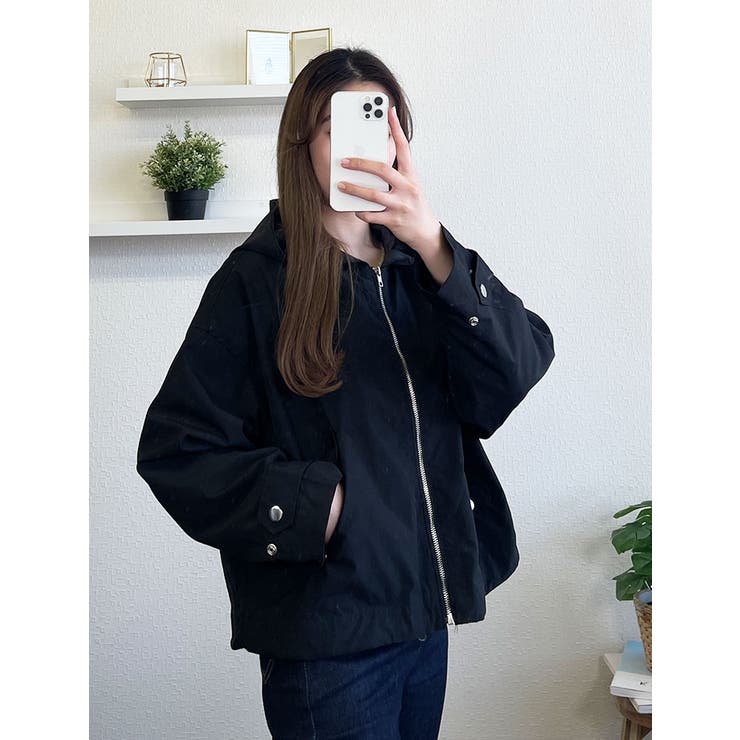 ブラック