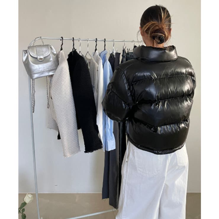 グロッシー ハイネック ショートダウンジャケット | VIVID LADY | 詳細画像4 