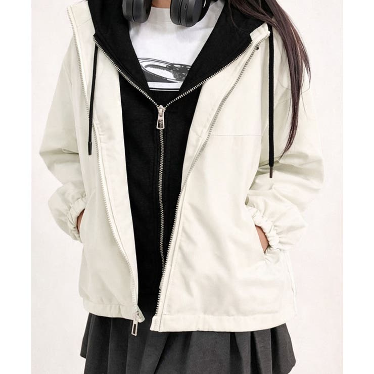 ライトベージュ | パーカードッキング ジップアップブルゾン | VIVID LADY