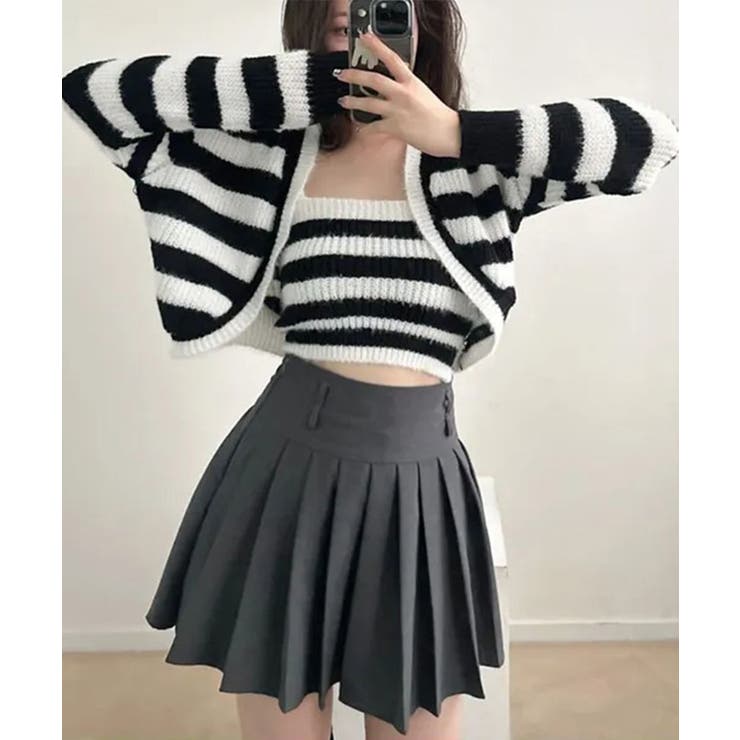 ブラック | ニットセットアップ シアークロップド丈トップス 2点セット | VIVID LADY