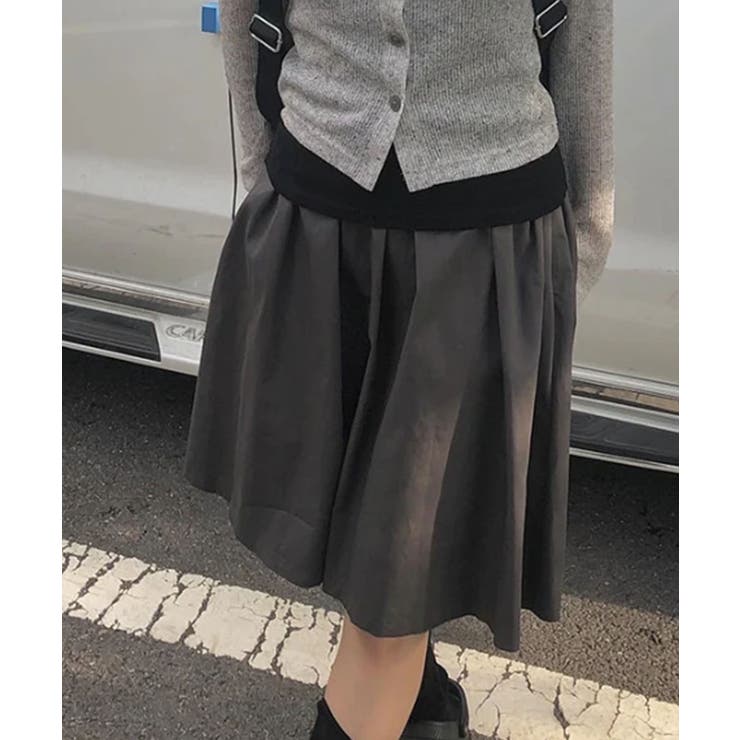 チャコールグレー