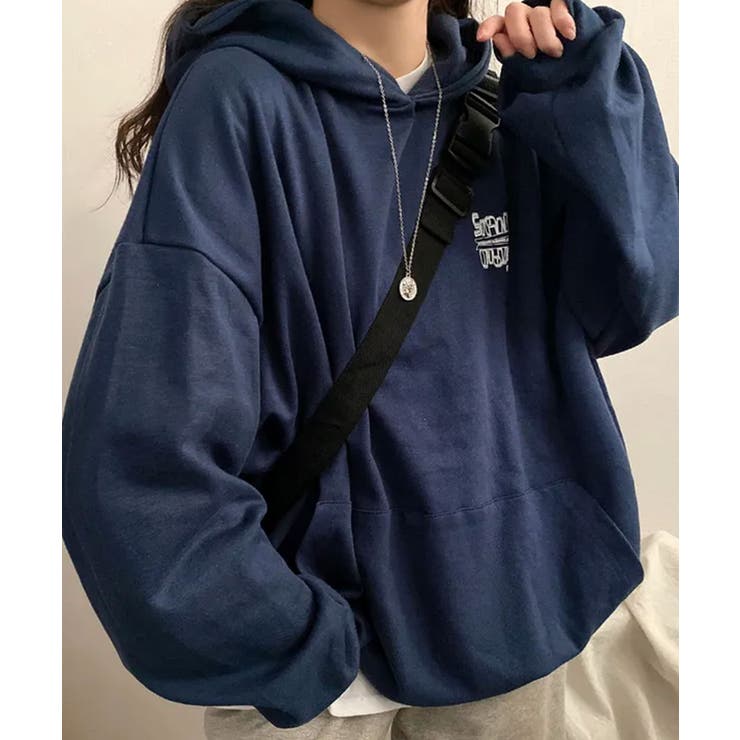 ネイビー