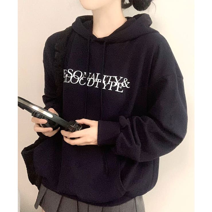 すっきりとしたポイントになる配色レタリングのパーカー トップス レディース | VIVID LADY | 詳細画像14 