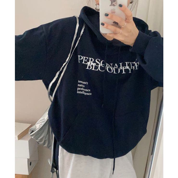 すっきりとしたポイントになる配色レタリングのパーカー トップス レディース | VIVID LADY | 詳細画像17 