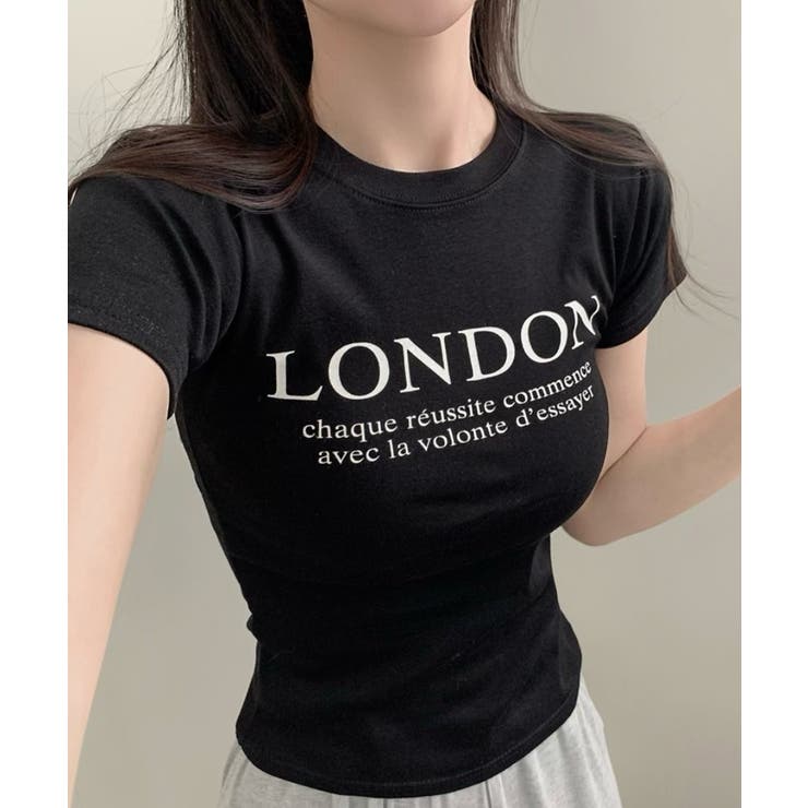 ブラック | 英字プリントタイト半袖Tシャツ | VIVID LADY