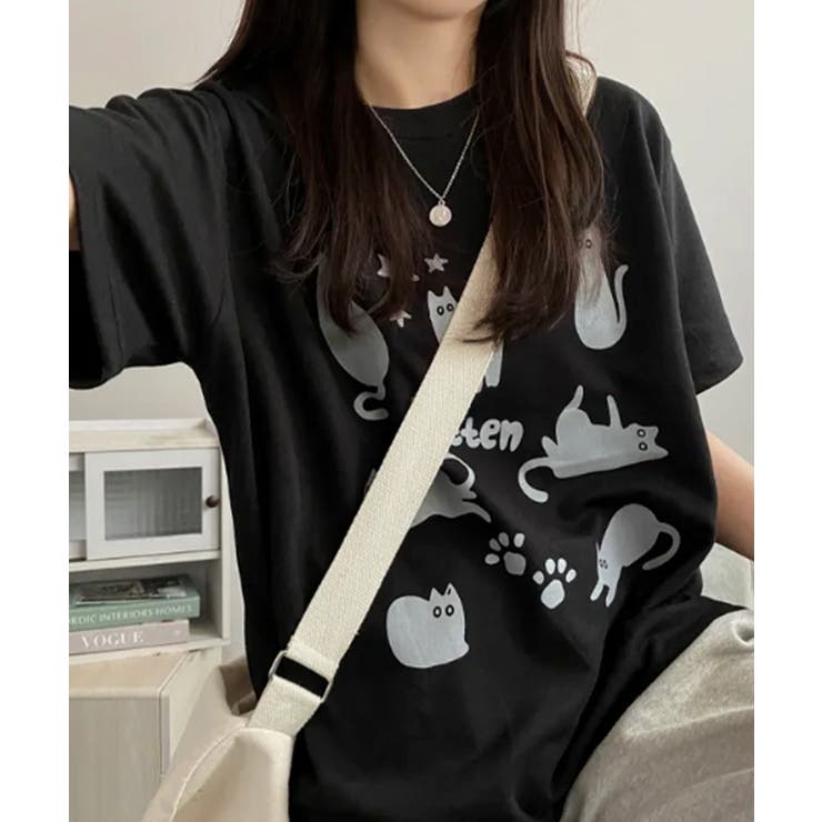 ブラック | キャットグラフィック ルーズTシャツ | VIVID LADY