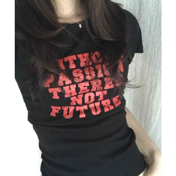 ブラック | 英字プリント スリムフィット 半袖Tシャツ | VIVID LADY