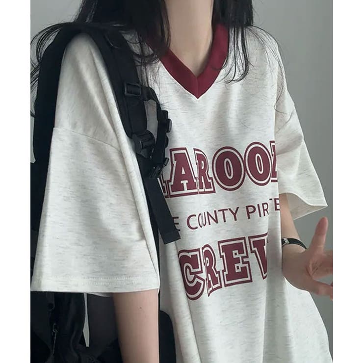 カレッジロゴ Vネック オーバーサイズ 半袖Tシャツ | VIVID LADY | 詳細画像2 