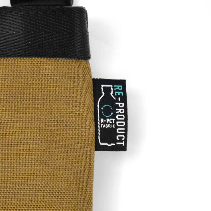 スヌーピー サコッシュ ショルダーバッグ スクエア 斜めがけ 撥水 軽量 小さめ 2way ロゴ 刺繍 黒 サスティナブル 大人 レディース 女子 女の子 男の子 男女兼用 高校生 中学生 小学生 旅行 ポシェット お出かけ かわいい キャラクター グッズ